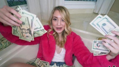Rich teen throws money and fucks her bodyguard